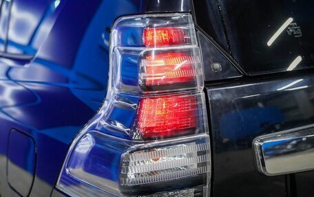 Toyota Land Cruiser Prado 150 рестайлинг 2, 2017 год, 4 100 000 рублей, 20 фотография