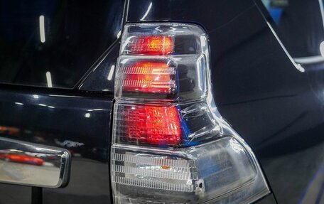 Toyota Land Cruiser Prado 150 рестайлинг 2, 2017 год, 4 100 000 рублей, 21 фотография