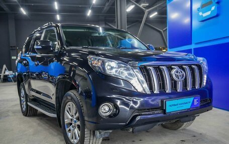 Toyota Land Cruiser Prado 150 рестайлинг 2, 2017 год, 4 100 000 рублей, 23 фотография