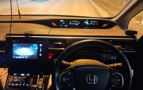 Honda Stepwgn IV, 2015 год, 2 050 000 рублей, 2 фотография