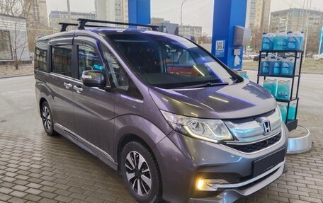 Honda Stepwgn IV, 2015 год, 2 050 000 рублей, 5 фотография