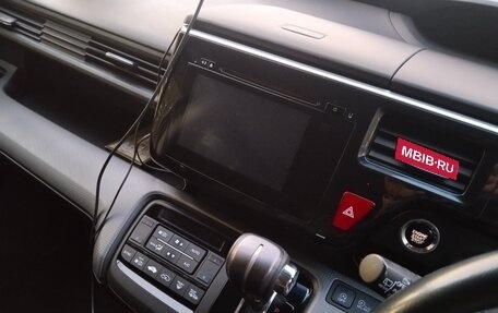 Honda Stepwgn IV, 2015 год, 2 050 000 рублей, 13 фотография