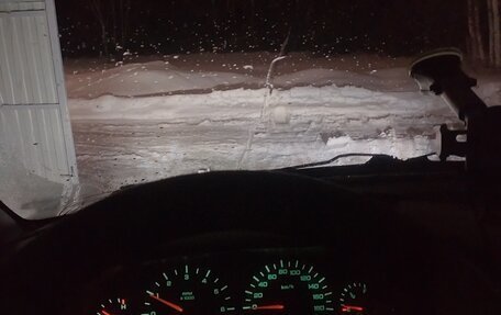 Chrysler Voyager III, 1999 год, 140 000 рублей, 2 фотография