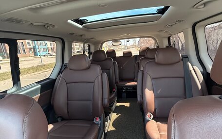 Hyundai Grand Starex Grand Starex I рестайлинг 2, 2020 год, 4 200 000 рублей, 8 фотография