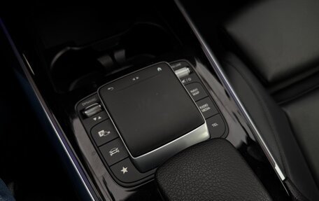 Mercedes-Benz GLA, 2020 год, 2 900 000 рублей, 38 фотография