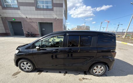 Honda Freed I, 2014 год, 1 270 000 рублей, 6 фотография