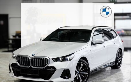 BMW 5 серия, 2025 год, 8 820 000 рублей, 3 фотография