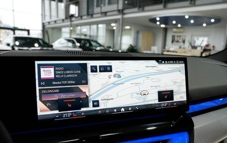 BMW 5 серия, 2025 год, 8 820 000 рублей, 12 фотография