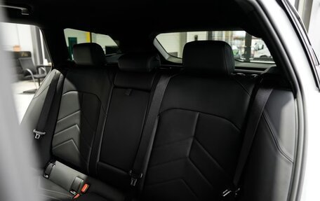 BMW 5 серия, 2025 год, 8 820 000 рублей, 16 фотография