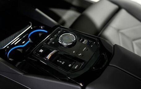 BMW 5 серия, 2025 год, 8 820 000 рублей, 18 фотография