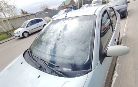 Ford Focus IV, 2003 год, 240 000 рублей, 2 фотография