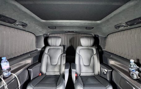 Mercedes-Benz V-Класс, 2021 год, 6 400 000 рублей, 3 фотография