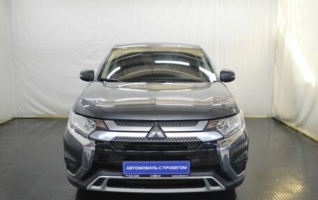 Mitsubishi Outlander III рестайлинг 3, 2018 год, 2 150 000 рублей, 2 фотография