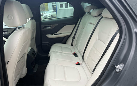 Jaguar F-Pace, 2017 год, 2 357 000 рублей, 12 фотография