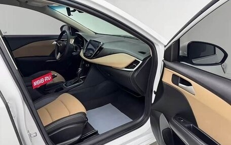 Chevrolet Monza, 2022 год, 975 000 рублей, 10 фотография
