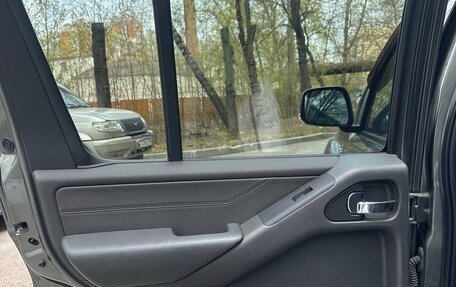 Nissan Pathfinder, 2008 год, 1 050 000 рублей, 24 фотография