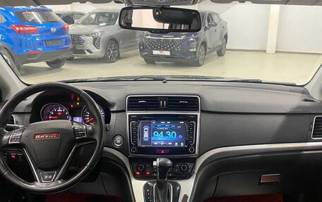 Haval H6, 2017 год, 1 250 000 рублей, 10 фотография