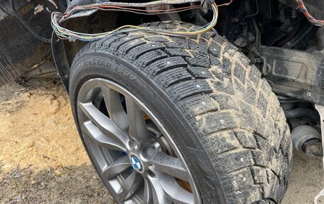 BMW X6, 2011 год, 750 000 рублей, 11 фотография