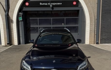 Mercedes-Benz C-Класс, 2018 год, 2 150 000 рублей, 1 фотография