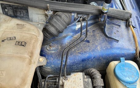 Audi A4, 1995 год, 235 000 рублей, 24 фотография