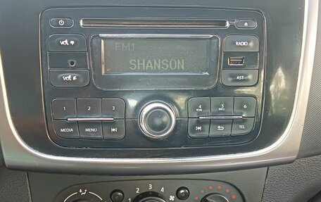 Renault Logan II, 2014 год, 395 000 рублей, 6 фотография