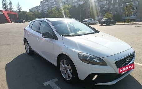 Volvo V40 Cross Country I, 2013 год, 1 550 000 рублей, 3 фотография