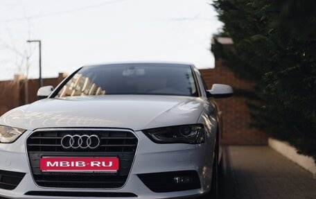 Audi A4, 2013 год, 1 690 000 рублей, 10 фотография