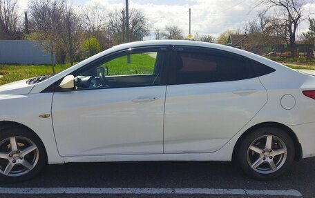 Hyundai Solaris II рестайлинг, 2015 год, 750 000 рублей, 10 фотография