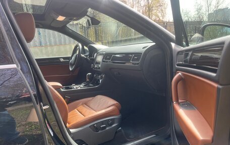 Volkswagen Touareg III, 2014 год, 2 700 000 рублей, 4 фотография