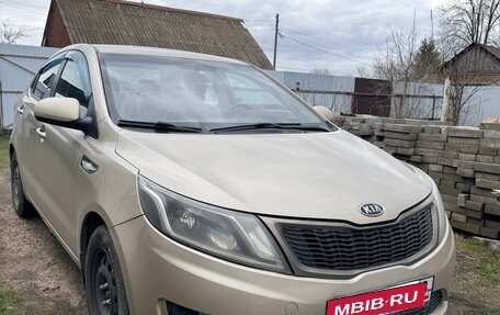 KIA Rio III рестайлинг, 2011 год, 850 000 рублей, 2 фотография