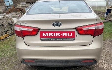 KIA Rio III рестайлинг, 2011 год, 850 000 рублей, 8 фотография