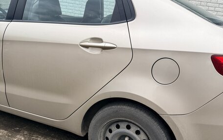 KIA Rio III рестайлинг, 2011 год, 850 000 рублей, 11 фотография