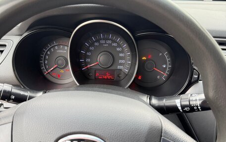 KIA Rio III рестайлинг, 2011 год, 850 000 рублей, 14 фотография