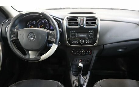 Renault Logan II, 2015 год, 676 000 рублей, 9 фотография