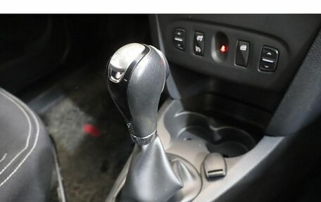 Renault Logan II, 2015 год, 676 000 рублей, 11 фотография