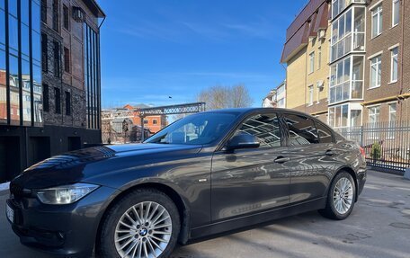 BMW 3 серия, 2014 год, 2 350 000 рублей, 3 фотография