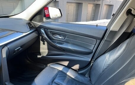 BMW 3 серия, 2014 год, 2 350 000 рублей, 13 фотография