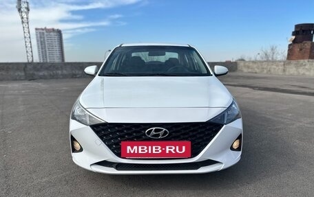 Hyundai Solaris II рестайлинг, 2020 год, 1 499 000 рублей, 2 фотография