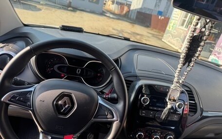 Renault Kaptur I рестайлинг, 2021 год, 1 590 000 рублей, 6 фотография
