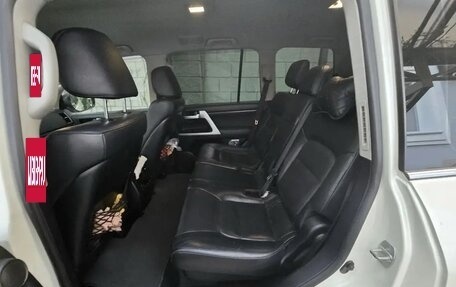 Toyota Land Cruiser 200, 2015 год, 5 000 000 рублей, 4 фотография