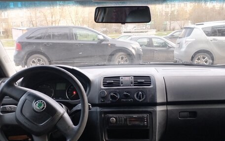 Skoda Fabia II, 2012 год, 320 000 рублей, 4 фотография