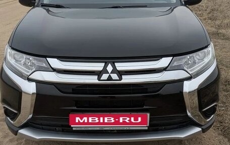 Mitsubishi Outlander III рестайлинг 3, 2017 год, 1 700 000 рублей, 1 фотография