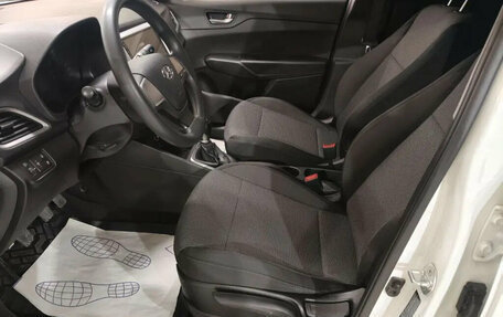 Hyundai Solaris II рестайлинг, 2018 год, 1 175 000 рублей, 7 фотография