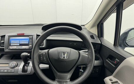 Honda Freed I, 2009 год, 799 000 рублей, 15 фотография