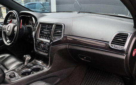 Jeep Grand Cherokee, 2018 год, 4 100 000 рублей, 8 фотография