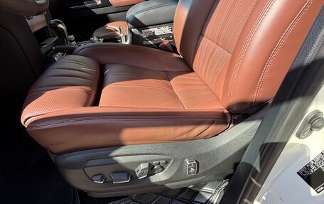 Toyota Land Cruiser 200, 2020 год, 9 800 000 рублей, 8 фотография