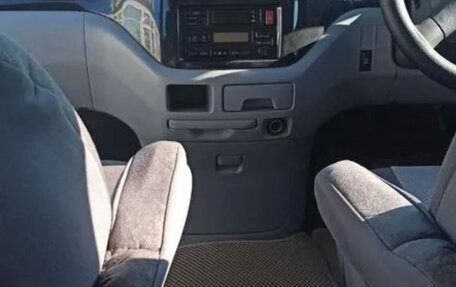 Toyota Touring HiAce I, 2001 год, 950 000 рублей, 12 фотография