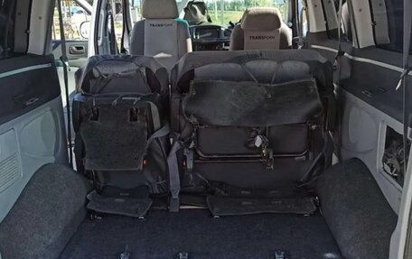 Toyota Touring HiAce I, 2001 год, 950 000 рублей, 16 фотография