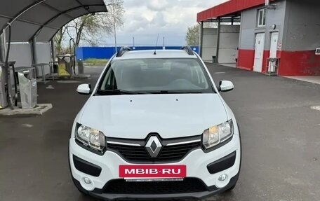 Renault Sandero II рестайлинг, 2017 год, 950 000 рублей, 2 фотография