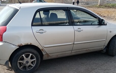 Toyota Corolla, 2004 год, 500 000 рублей, 4 фотография